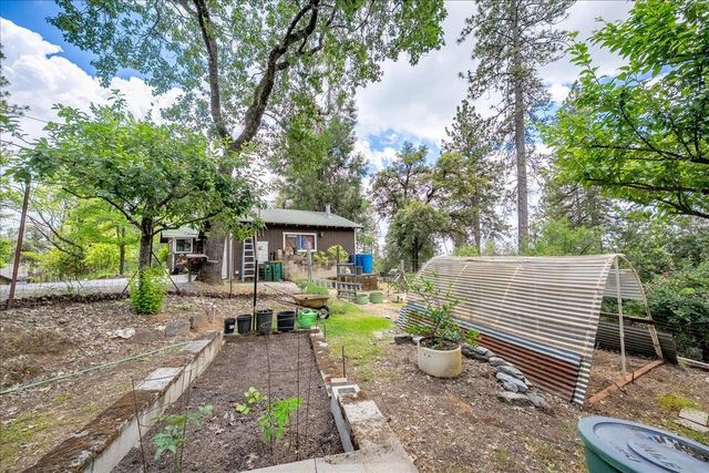 3951 Jacobus Dr, Garden Valley, CA 95633
