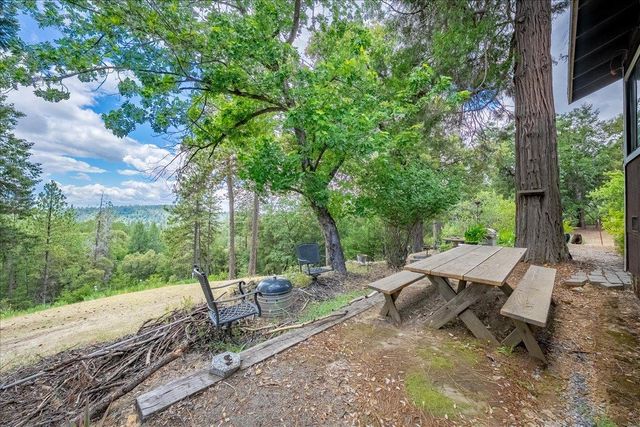 3951 Jacobus Dr, Garden Valley, CA 95633