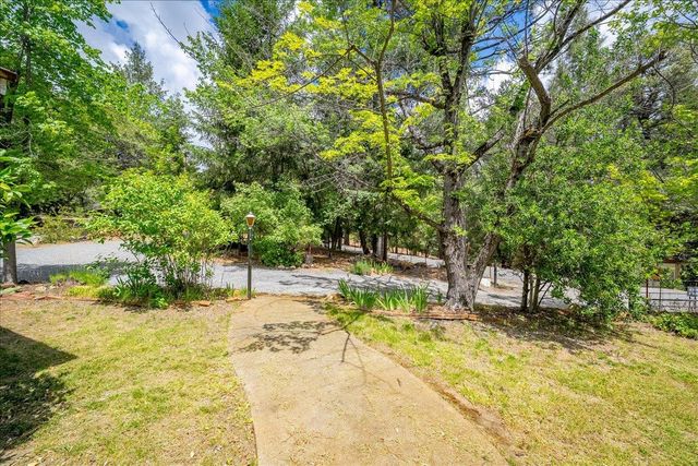 3951 Jacobus Dr, Garden Valley, CA 95633
