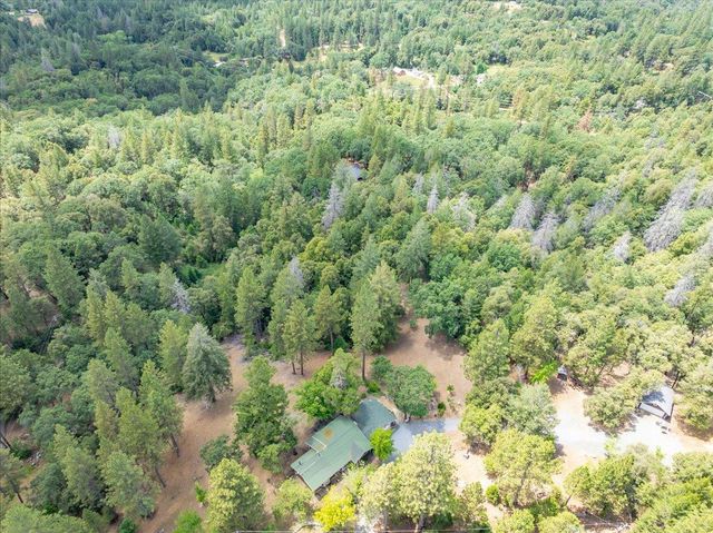 3951 Jacobus Dr, Garden Valley, CA 95633