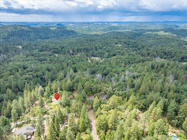 3951 Jacobus Dr, Garden Valley, CA 95633