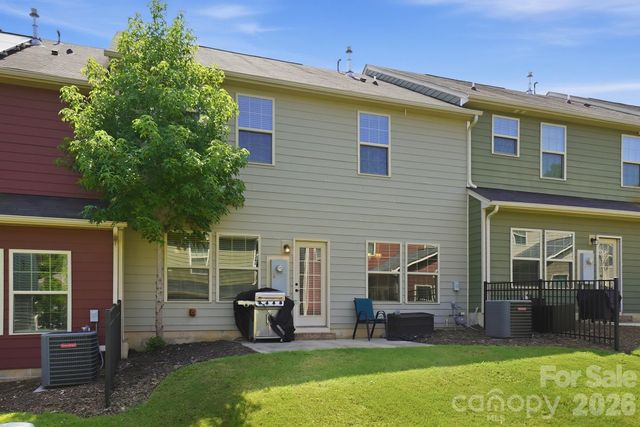 2450 Alyssa Lane, Charlotte, NC 28208