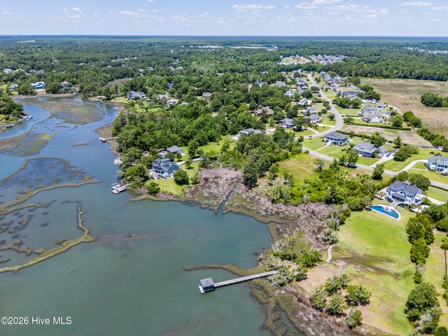 00 E Windward Landing Place, Hampstead, NC 28443