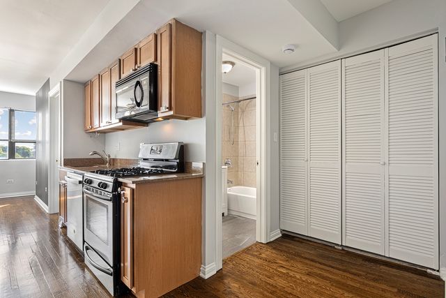 7616 N Marshfield Avenue 510, Chicago, IL 60626