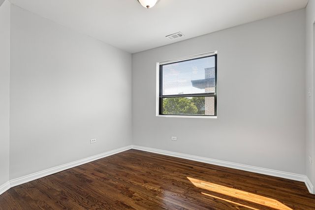 7616 N Marshfield Avenue 510, Chicago, IL 60626