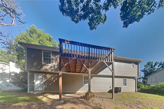1395 Chalet Circle, Lawrenceville, GA 30043