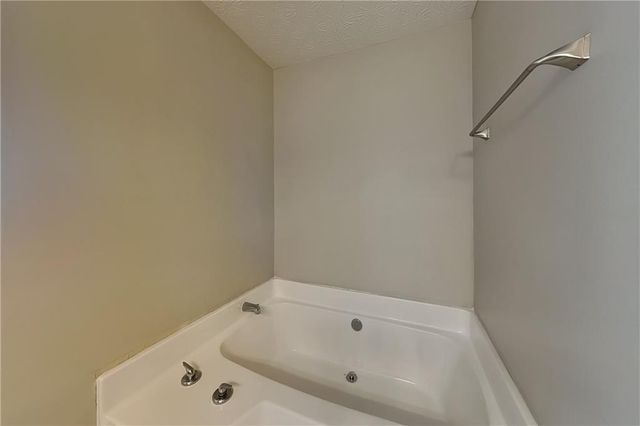 1395 Chalet Circle, Lawrenceville, GA 30043