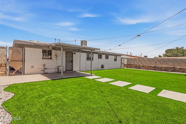 5720 SUN VALLEY Drive, El Paso, TX 79924