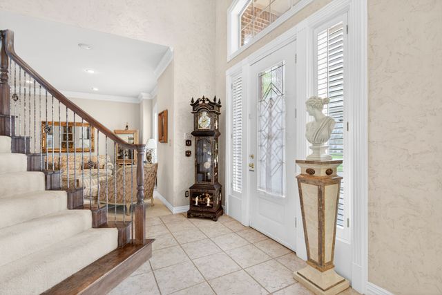 865 Thomas Crossing Drive, Fort Worth, TX 76028