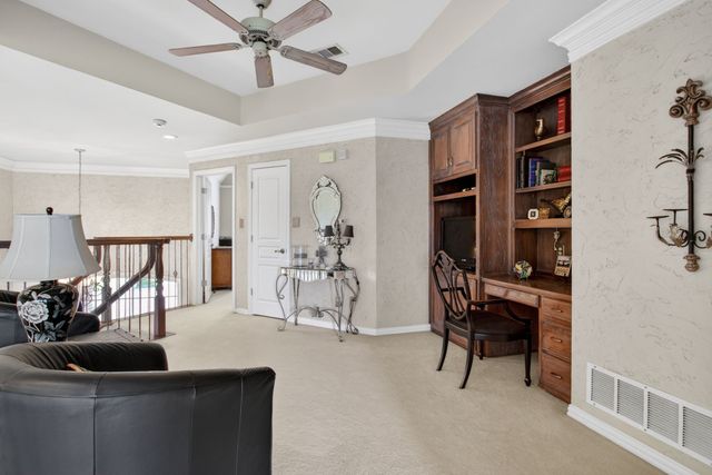 865 Thomas Crossing Drive, Fort Worth, TX 76028