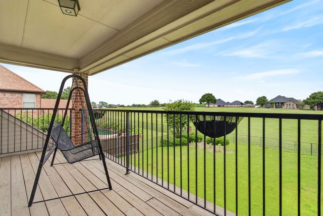 865 Thomas Crossing Drive, Fort Worth, TX 76028
