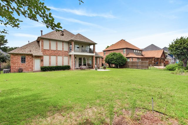 865 Thomas Crossing Drive, Fort Worth, TX 76028