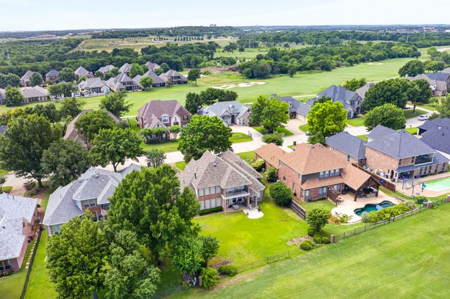 865 Thomas Crossing Drive, Fort Worth, TX 76028