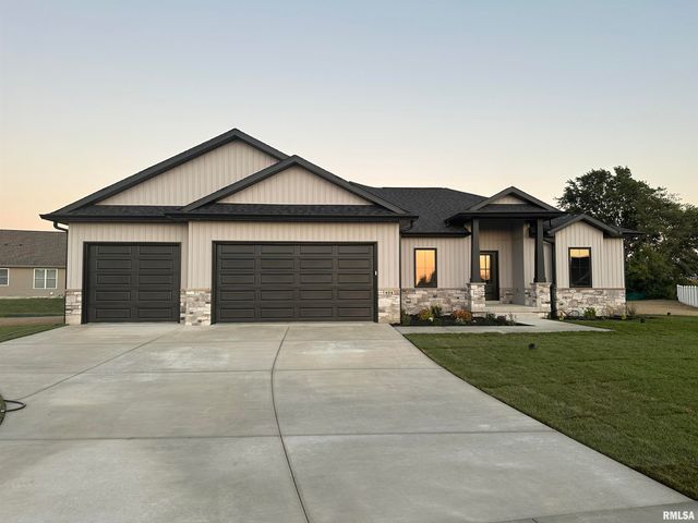 424 Manor Hill Drive, Chatham, IL 62629