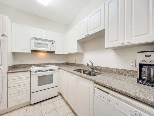 3400 Welborn Street 217, Dallas, TX 75219