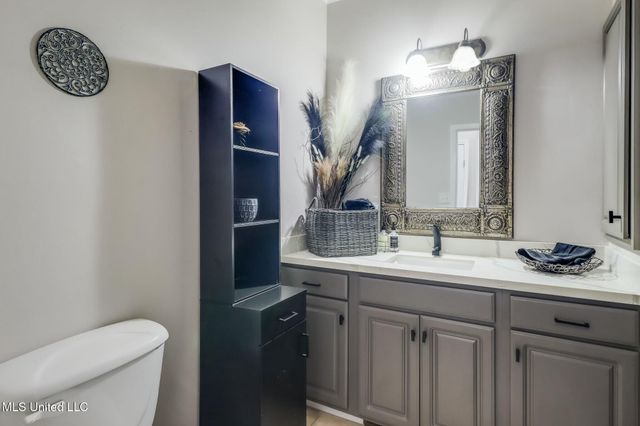 1515 E Beach Boulevard, 117, Pass Christian, MS 39571