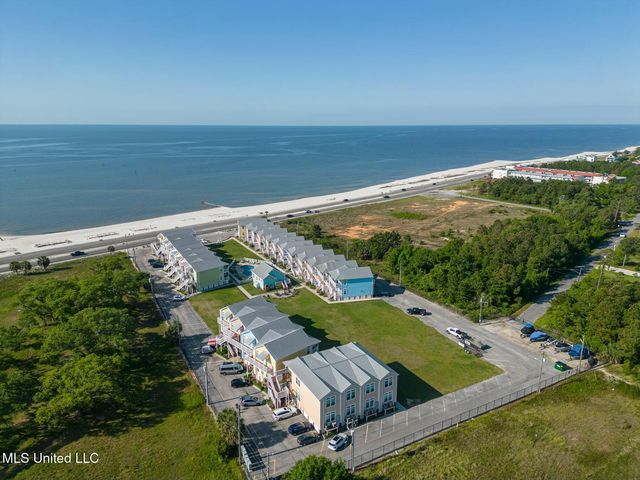 1515 E Beach Boulevard, 117, Pass Christian, MS 39571