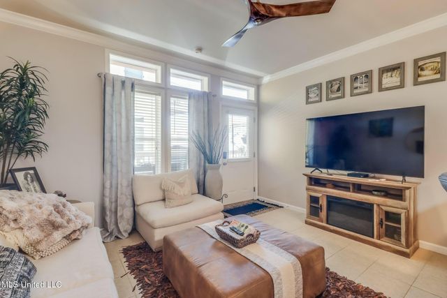 1515 E Beach Boulevard, 117, Pass Christian, MS 39571