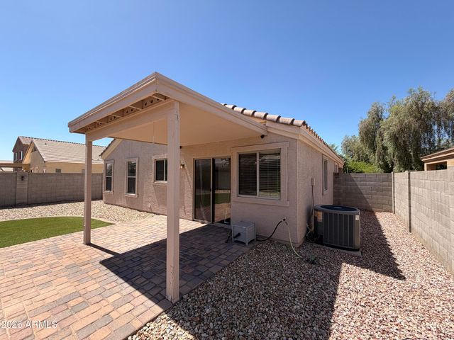 17520 W WATSON Lane, Surprise, AZ 85388
