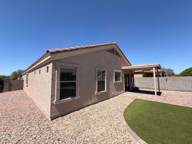 17520 W WATSON Lane, Surprise, AZ 85388