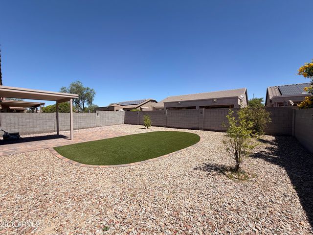 17520 W WATSON Lane, Surprise, AZ 85388