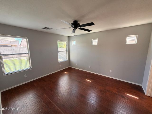 17520 W WATSON Lane, Surprise, AZ 85388