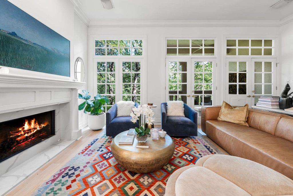 1937 Rue De St Tropez 10, Austin, TX 78746