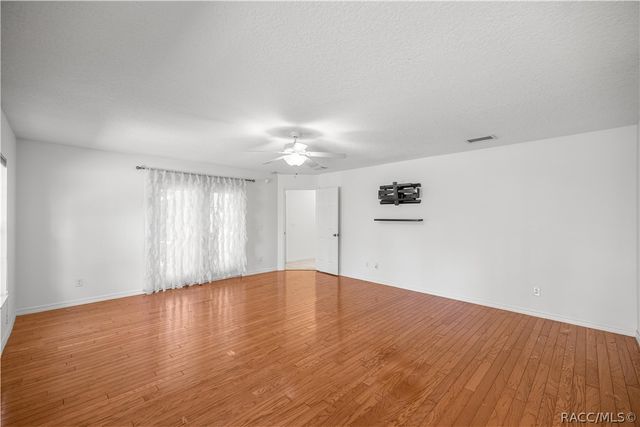 10 Patricia Road, Yankeetown, FL 34498