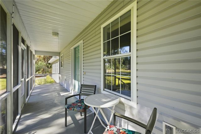 10 Patricia Road, Yankeetown, FL 34498