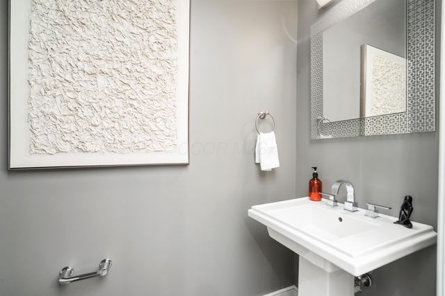 107 Aston Row Lane, Columbus, OH 43201