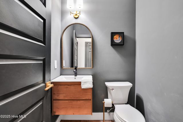 120 Inlet Point Drive, Wilmington, NC 28409