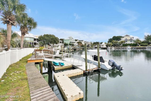 120 Inlet Point Drive, Wilmington, NC 28409