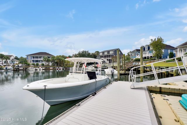 120 Inlet Point Drive, Wilmington, NC 28409