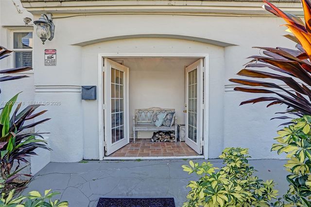 940 Hollywood Blvd, Hollywood, FL 33019