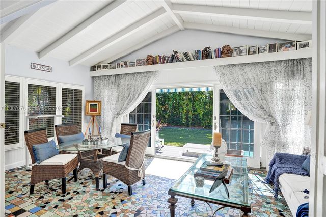 940 Hollywood Blvd, Hollywood, FL 33019