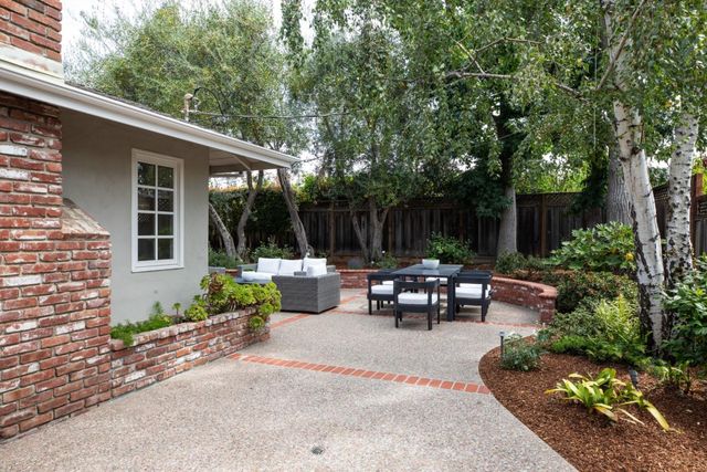 1532 Bedford Avenue, Sunnyvale, CA 94087