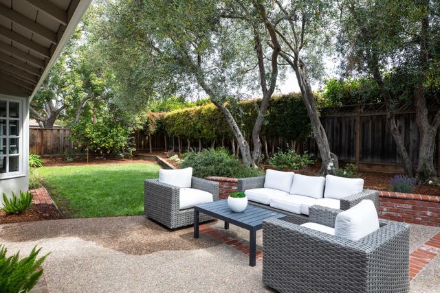 1532 Bedford Avenue, Sunnyvale, CA 94087