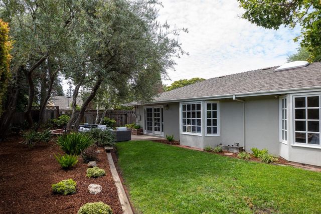 1532 Bedford Avenue, Sunnyvale, CA 94087