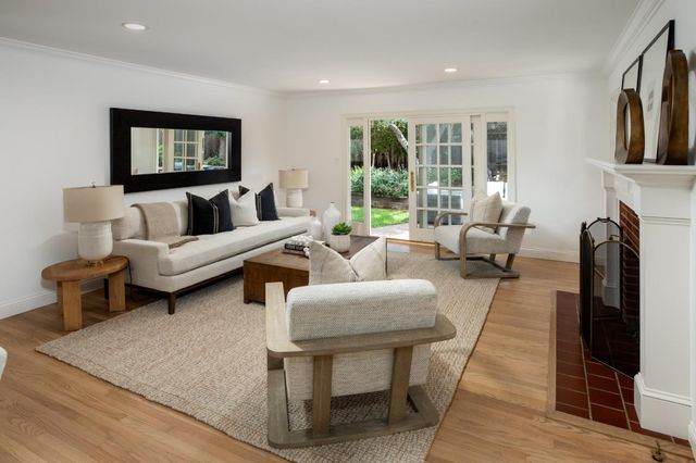 1532 Bedford Avenue, Sunnyvale, CA 94087