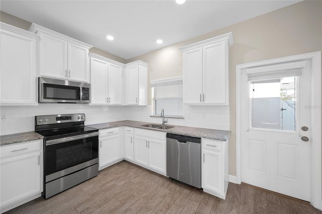 11607 MYSTERY LANE, Orlando, FL 32832