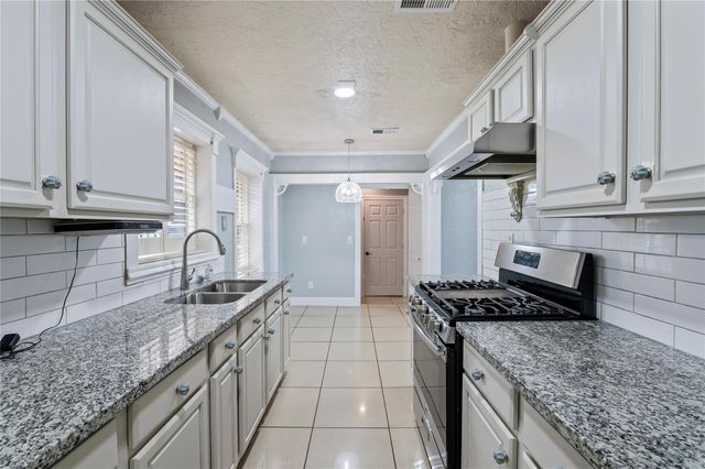 8606 Guinevere Street, Houston, TX 77029