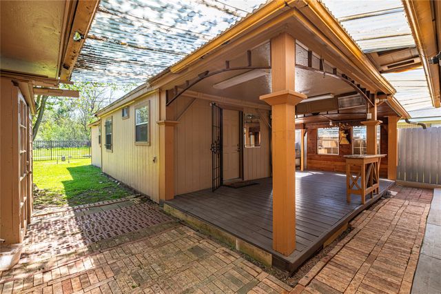 8606 Guinevere Street, Houston, TX 77029