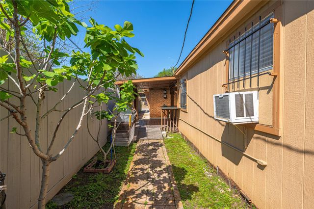 8606 Guinevere Street, Houston, TX 77029