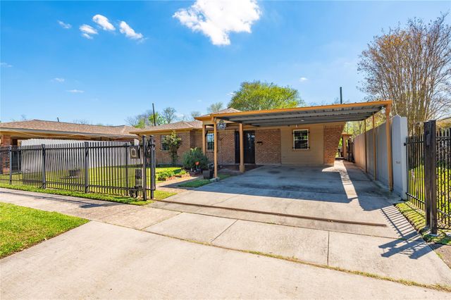 8606 Guinevere Street, Houston, TX 77029