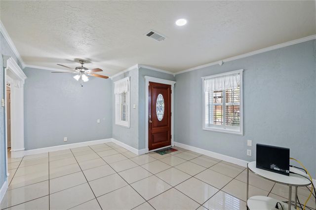 8606 Guinevere Street, Houston, TX 77029