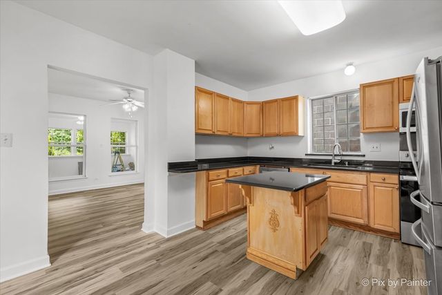 309 Griswold Street, Elgin, IL 60123