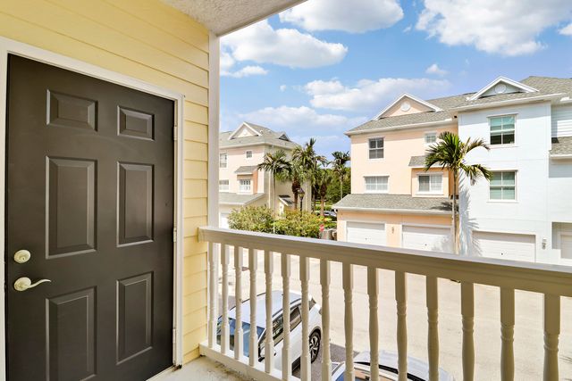 155 Galicia Way 204, Jupiter, FL 33458