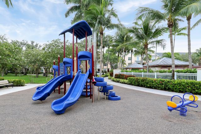 155 Galicia Way 204, Jupiter, FL 33458