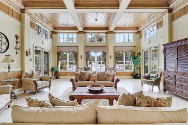 155 Galicia Way 204, Jupiter, FL 33458