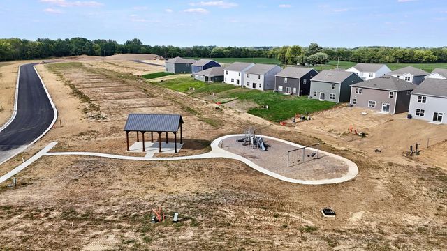 239 Vine Grove Drive, Circleville, OH 43113